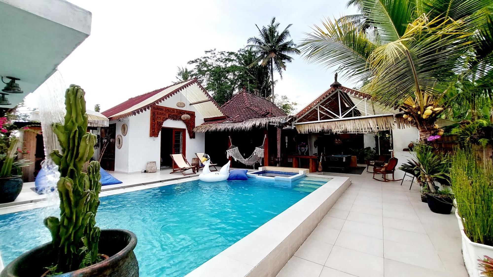 Villa Padi Pakem Exterior photo