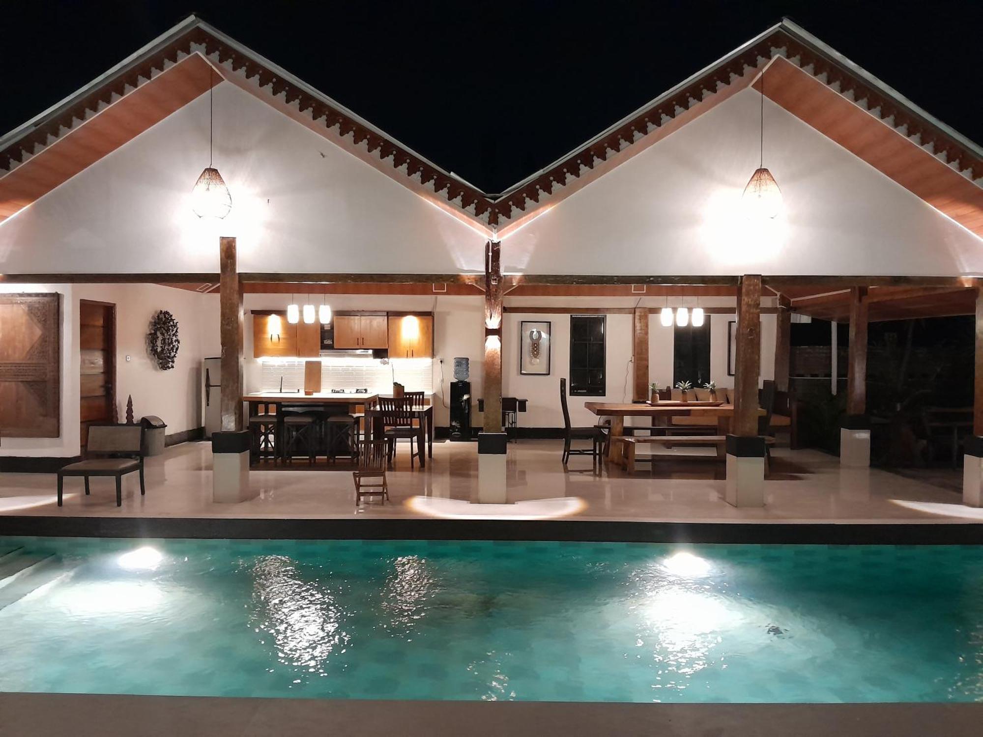 Villa Padi Pakem Exterior photo